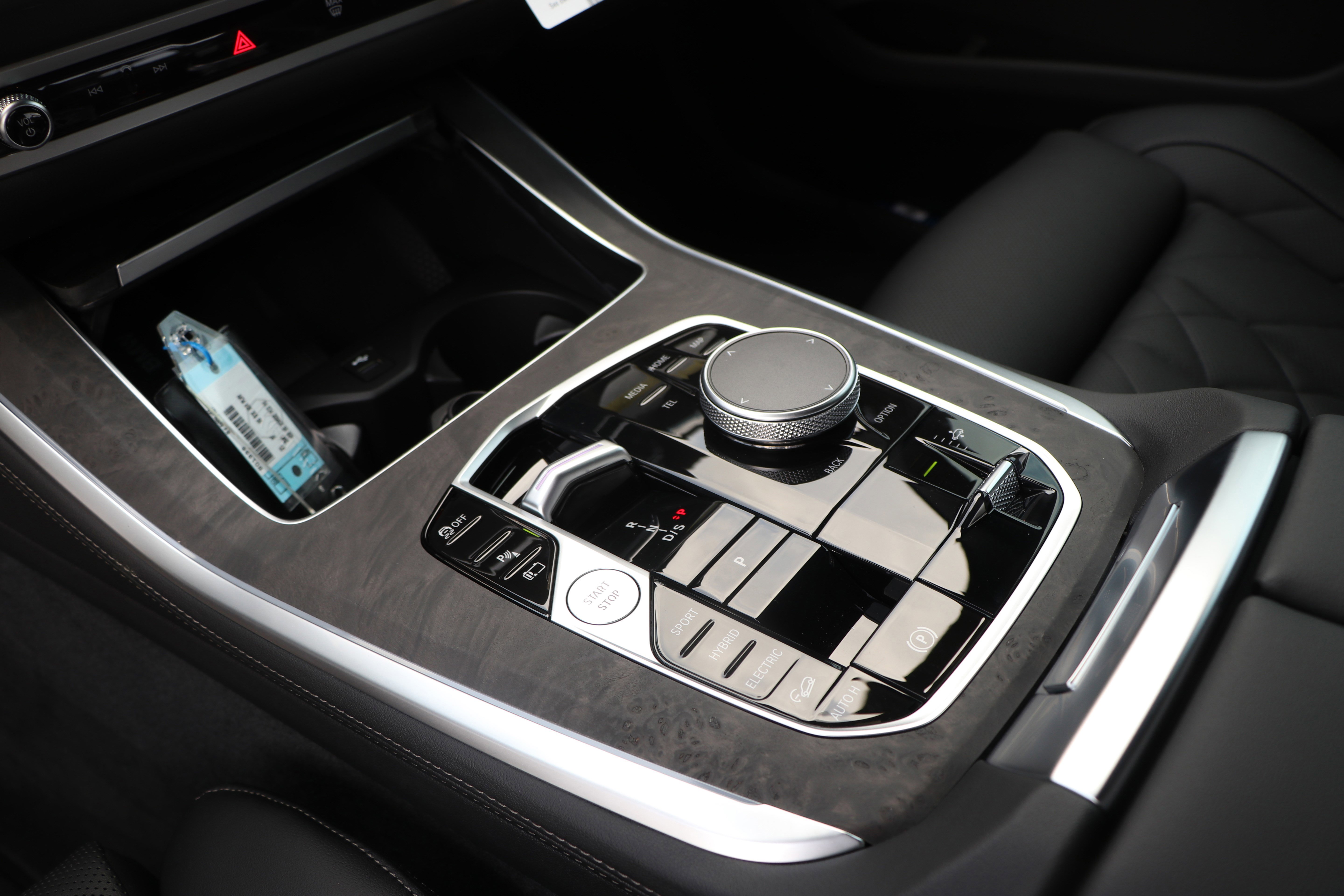 Certified 2025 BMW X5 xDrive50e w/ Parking Assistance Package image 24