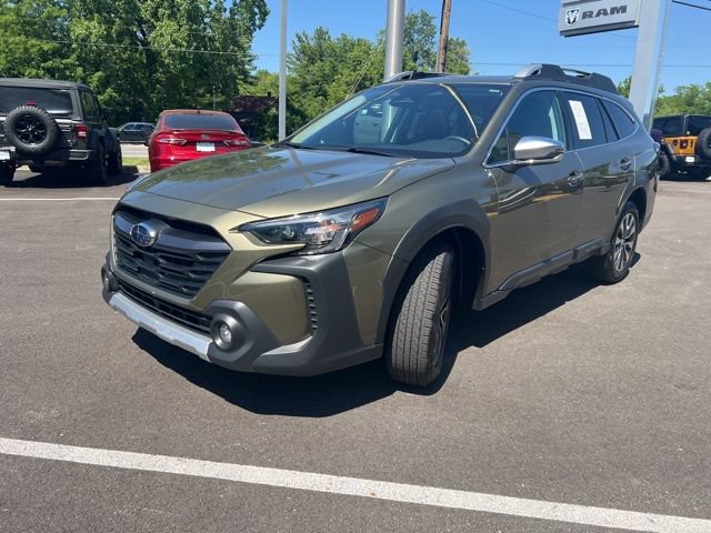 Used 2025 Subaru Outback Touring XT w/ Tech Package 3 AWD/4WD image 37