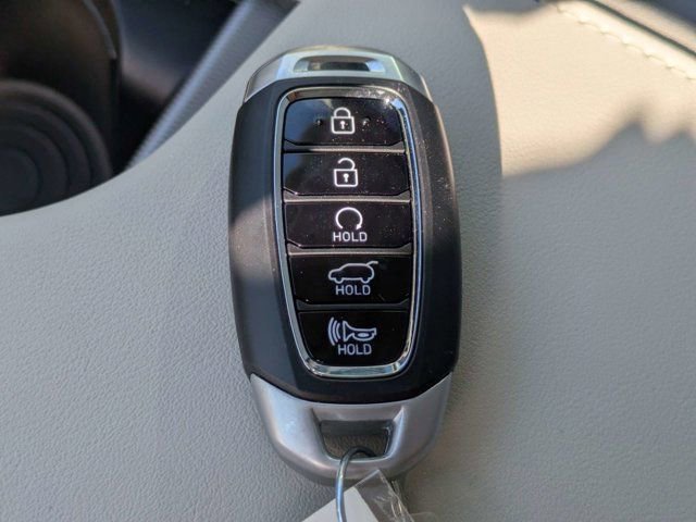 Used 2022 Hyundai Palisade Calligraphy image 24