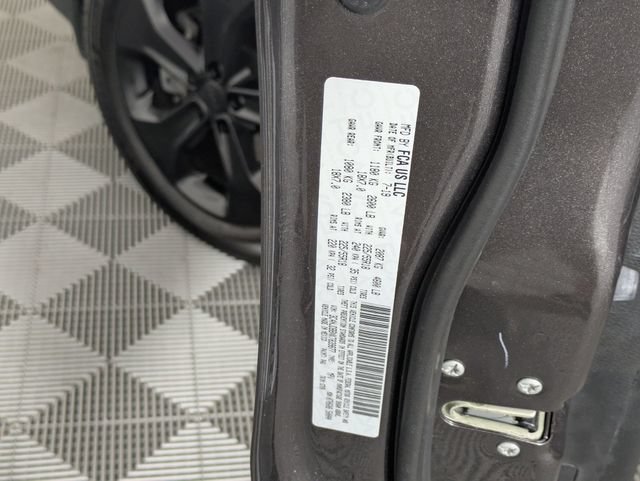 Used 2019 Jeep Compass Latitude AWD/4WD image 37