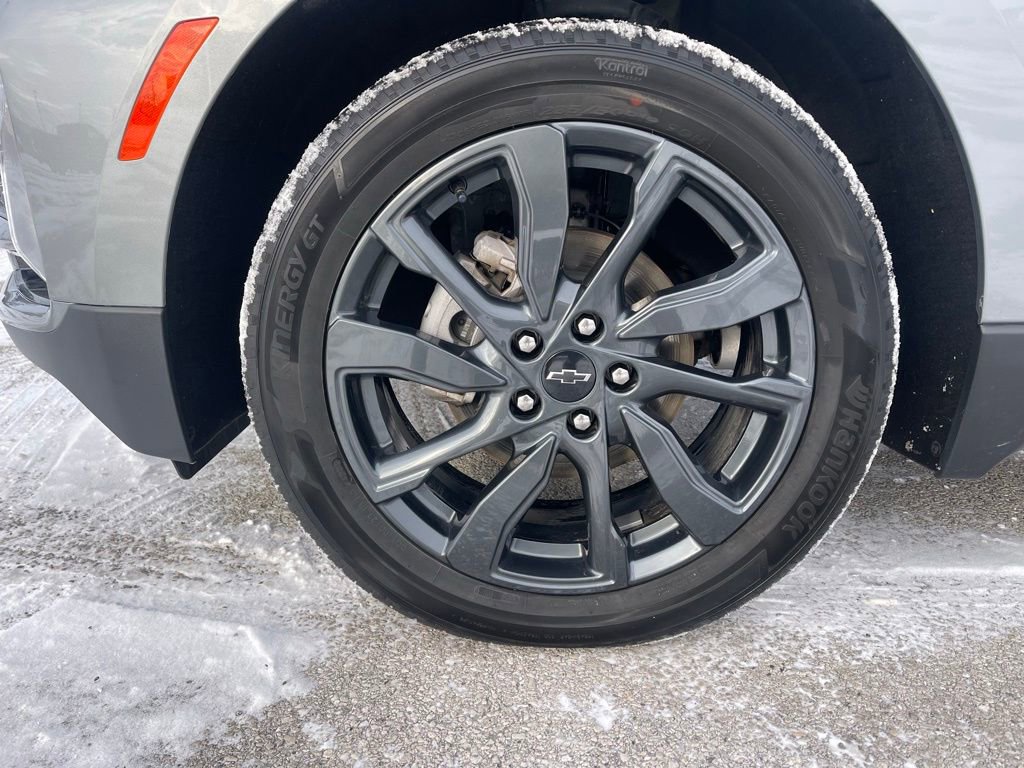 Used 2023 Chevrolet Equinox RS image 9