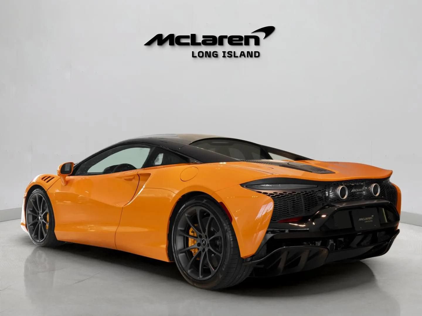 New 2026 McLaren Artura RWD image 4