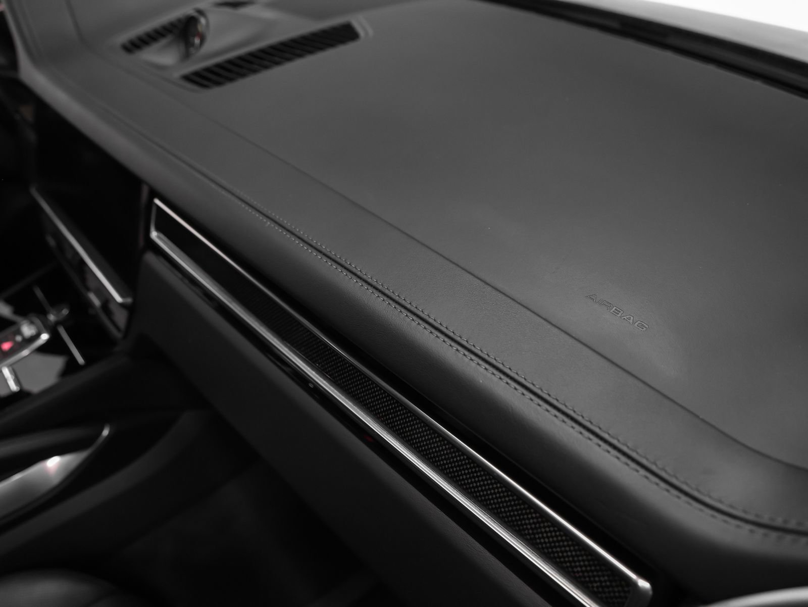 Certified 2021 Porsche Cayenne Turbo image 28