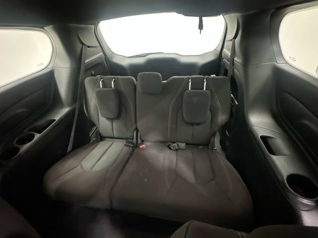 Used 2021 Chrysler Pacifica Touring w/ S Appearance Package FWD image 25