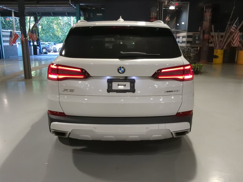 Certified 2023 BMW X5 xDrive40i w/ Premium Package AWD/4WD image 9