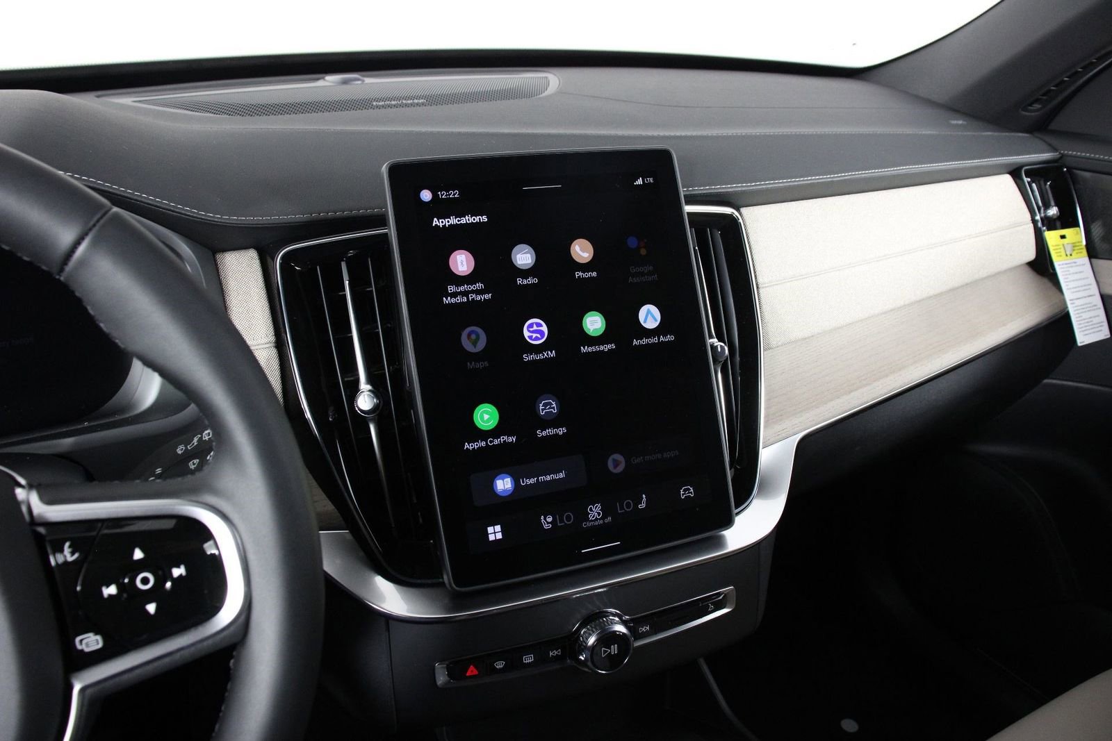 New 2026 Volvo XC90 T8 Plus w/ Protection Package Premier image 6