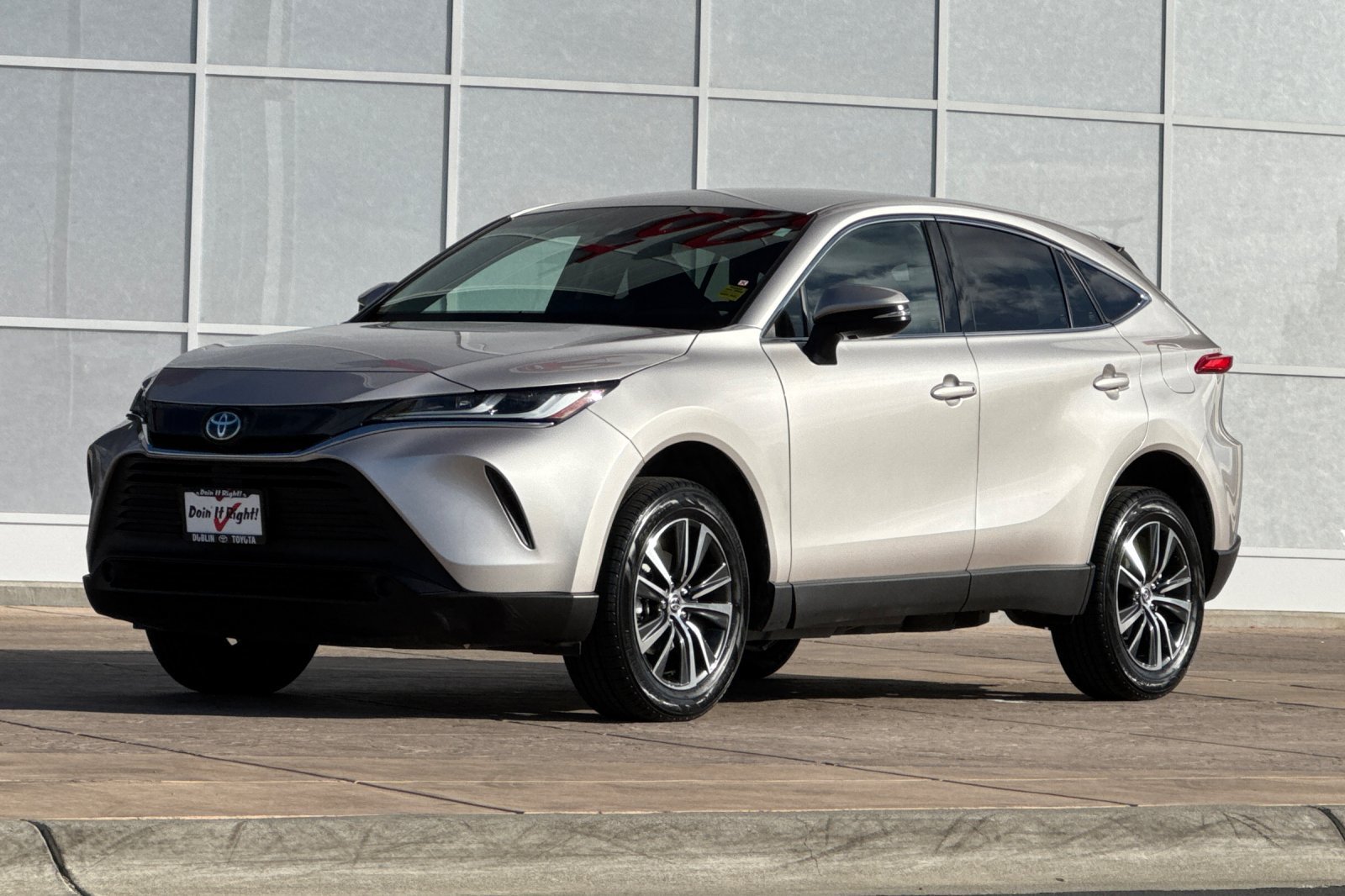 Certified 2024 Toyota Venza LE AWD/4WD image 10