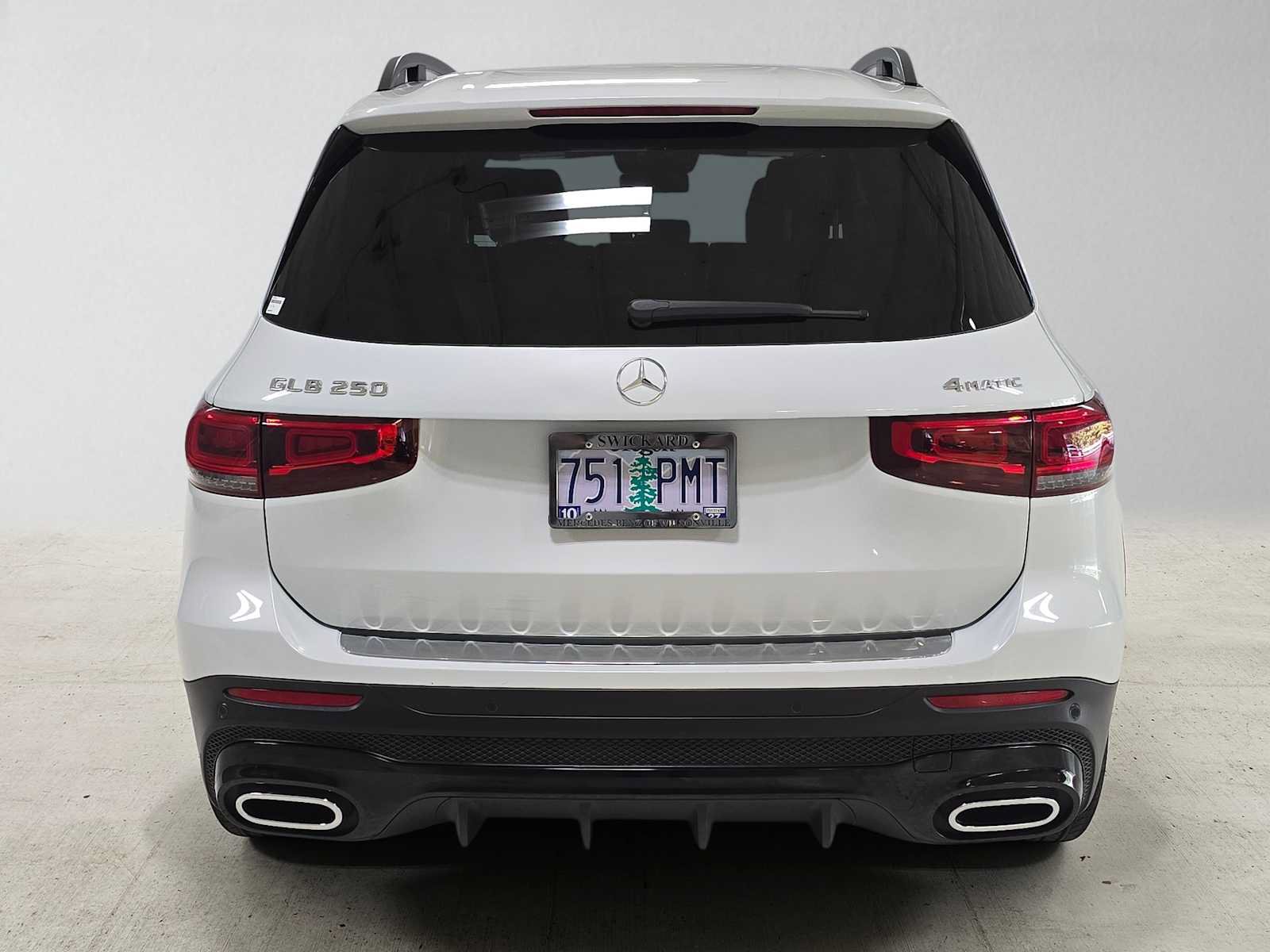 Used 2023 Mercedes-Benz GLB 250 4MATIC image 4