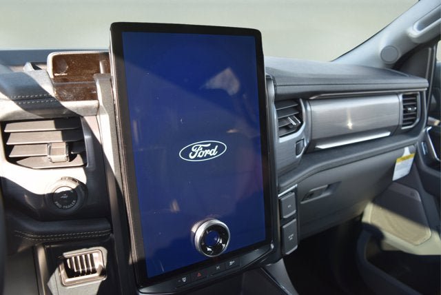 New 2025 Ford F150 Lightning Flash AWD/4WD image 9