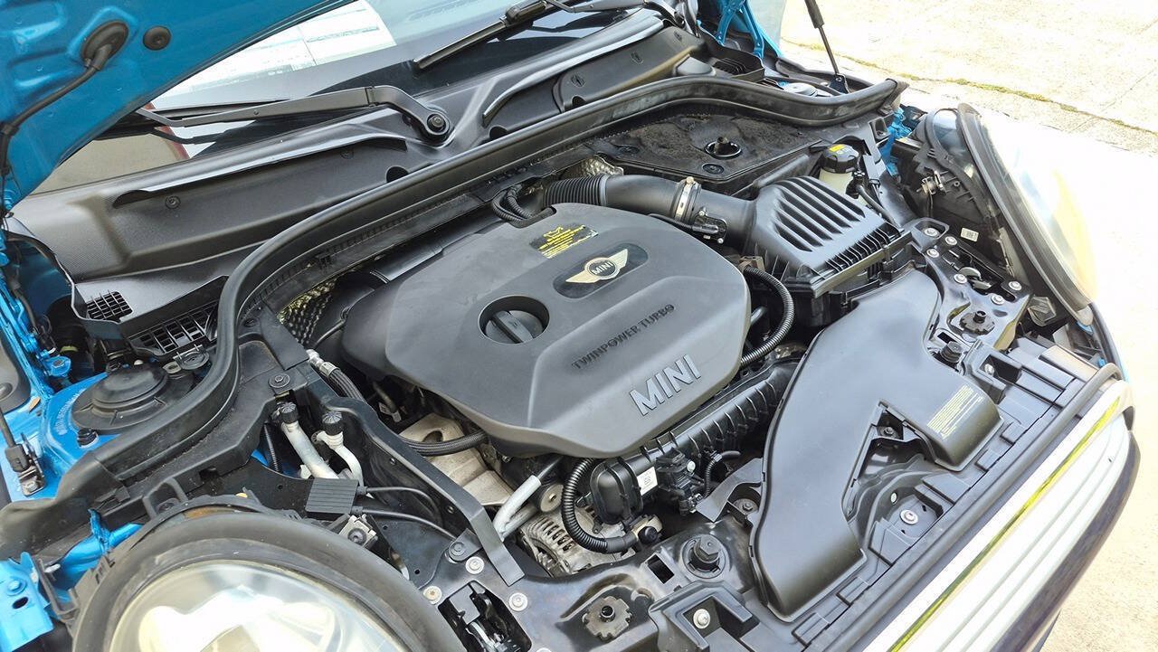 Used 2015 MINI Cooper 4-Door Hardtop FWD image 48
