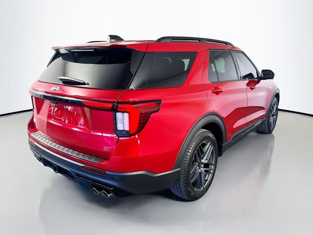 Used 2025 Ford Explorer ST image 7