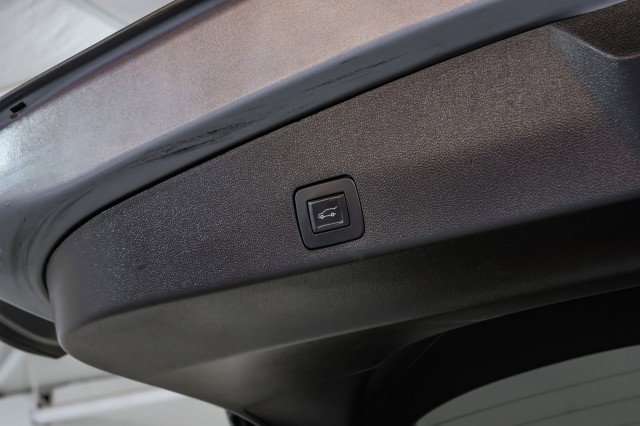 Used 2020 Buick Encore GX Select image 51