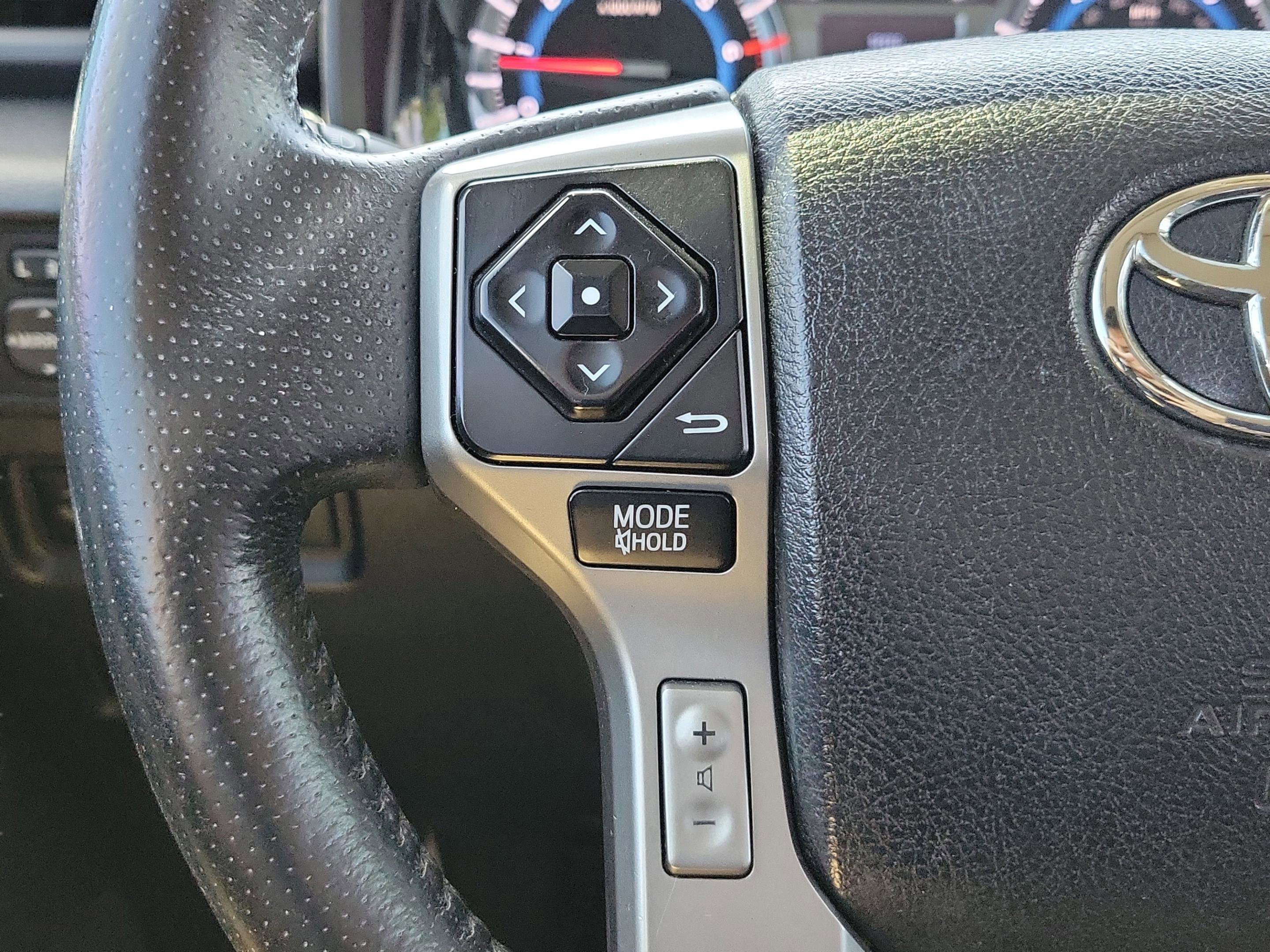 Used 2015 Toyota 4Runner SR5 Premium RWD image 31