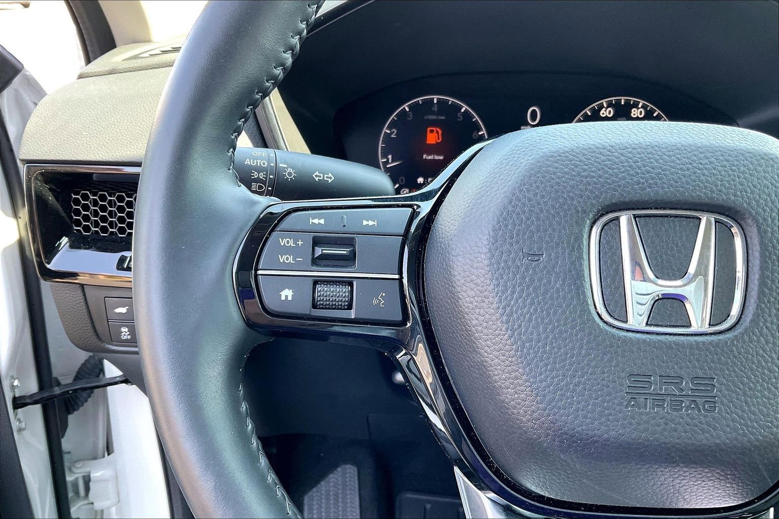 Used 2024 Honda CR-V EX-L image 11