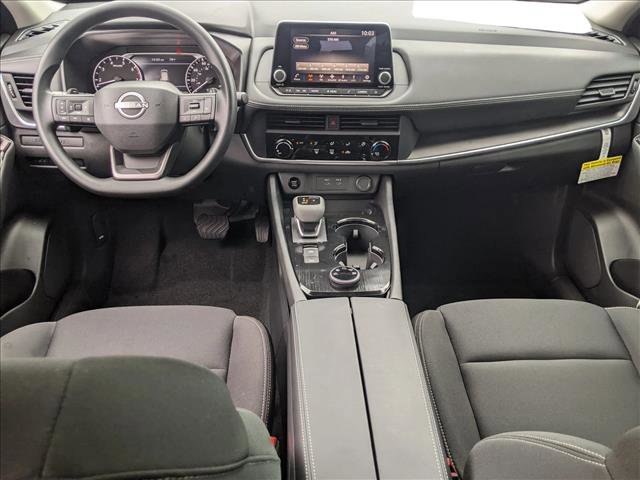 Used 2025 Nissan Rogue S image 13