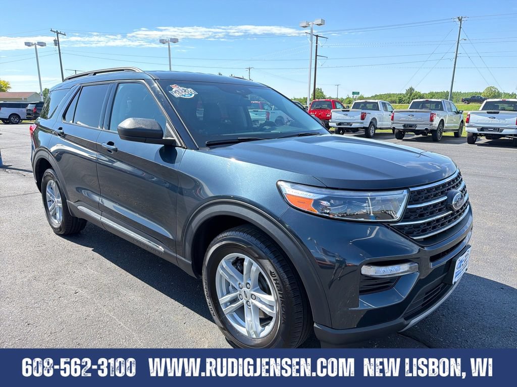Used 2024 Ford Explorer XLT w/ Equipment Group 202A AWD/4WD image 7