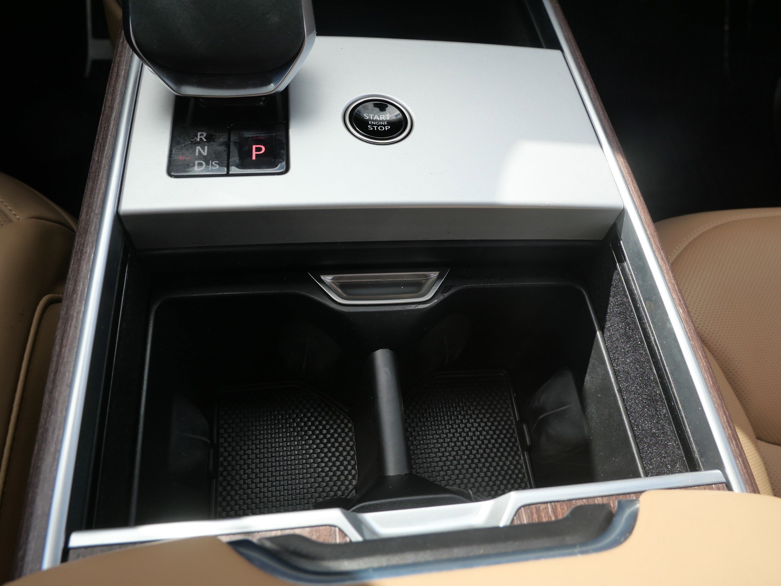 Certified 2025 Land Rover Range Rover Autobiography image 21