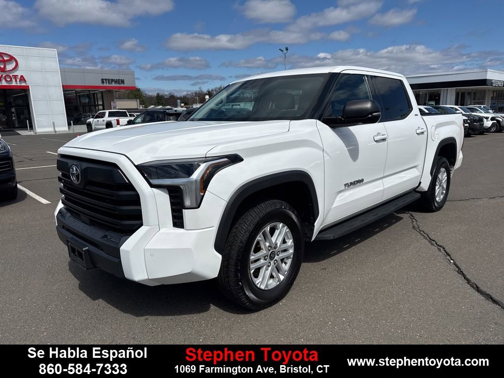 Used 2022 Toyota Tundra SR5 w/ SR5 Premium Package image 3