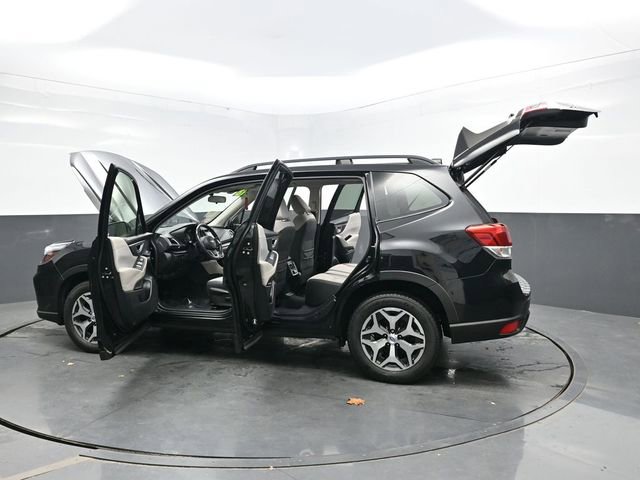 Used 2019 Subaru Forester Premium image 45