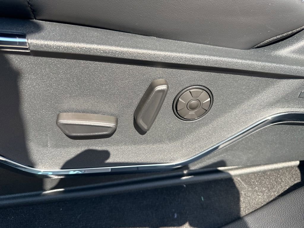 New 2026 Ford F350 Platinum image 19