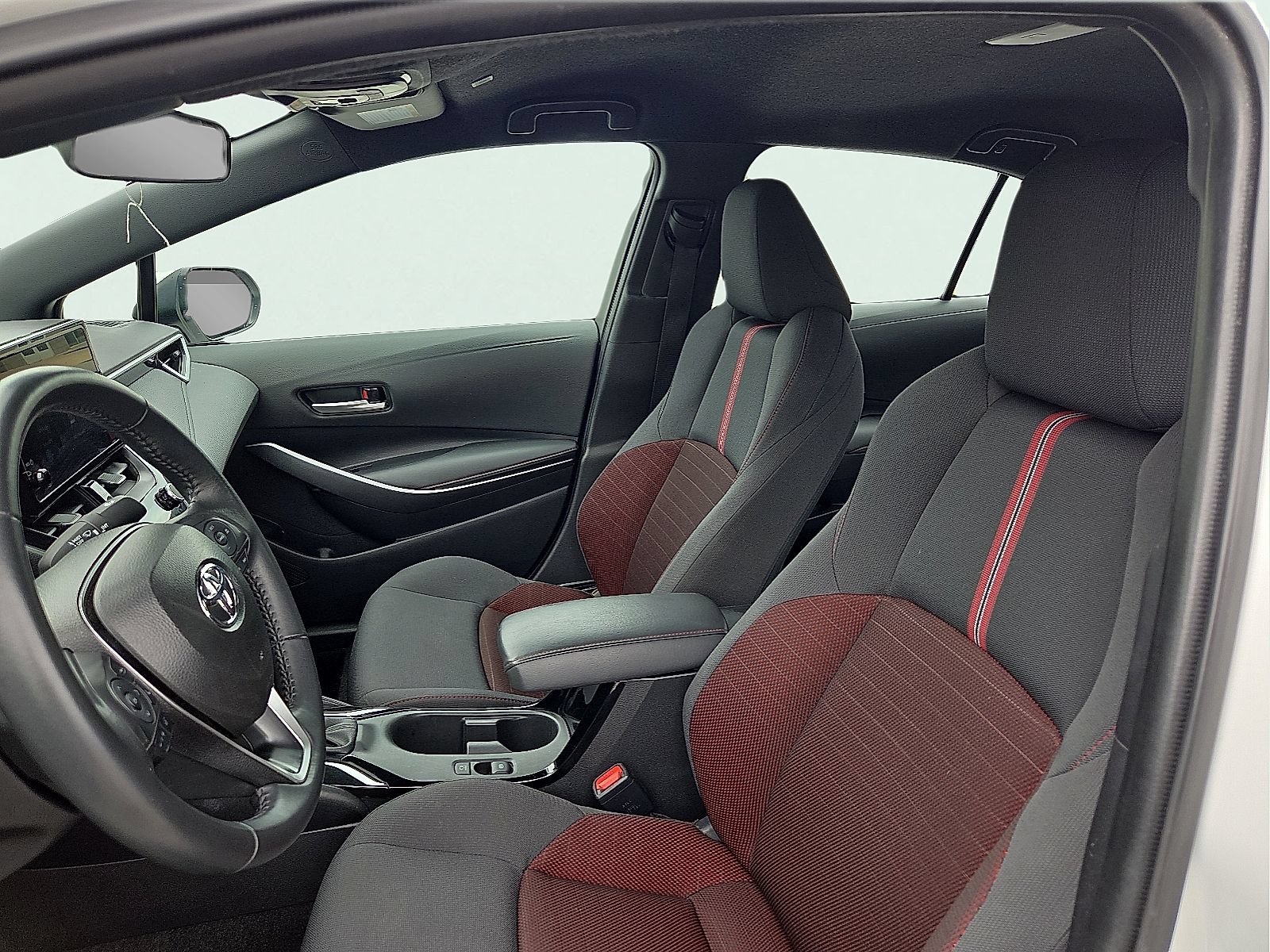 Used 2025 Toyota Corolla SE FWD image 13