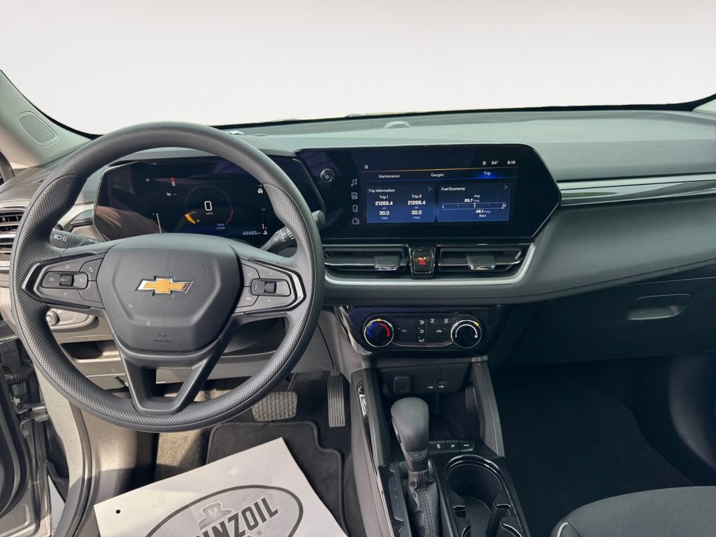 Used 2025 Chevrolet TrailBlazer LT AWD/4WD image 10