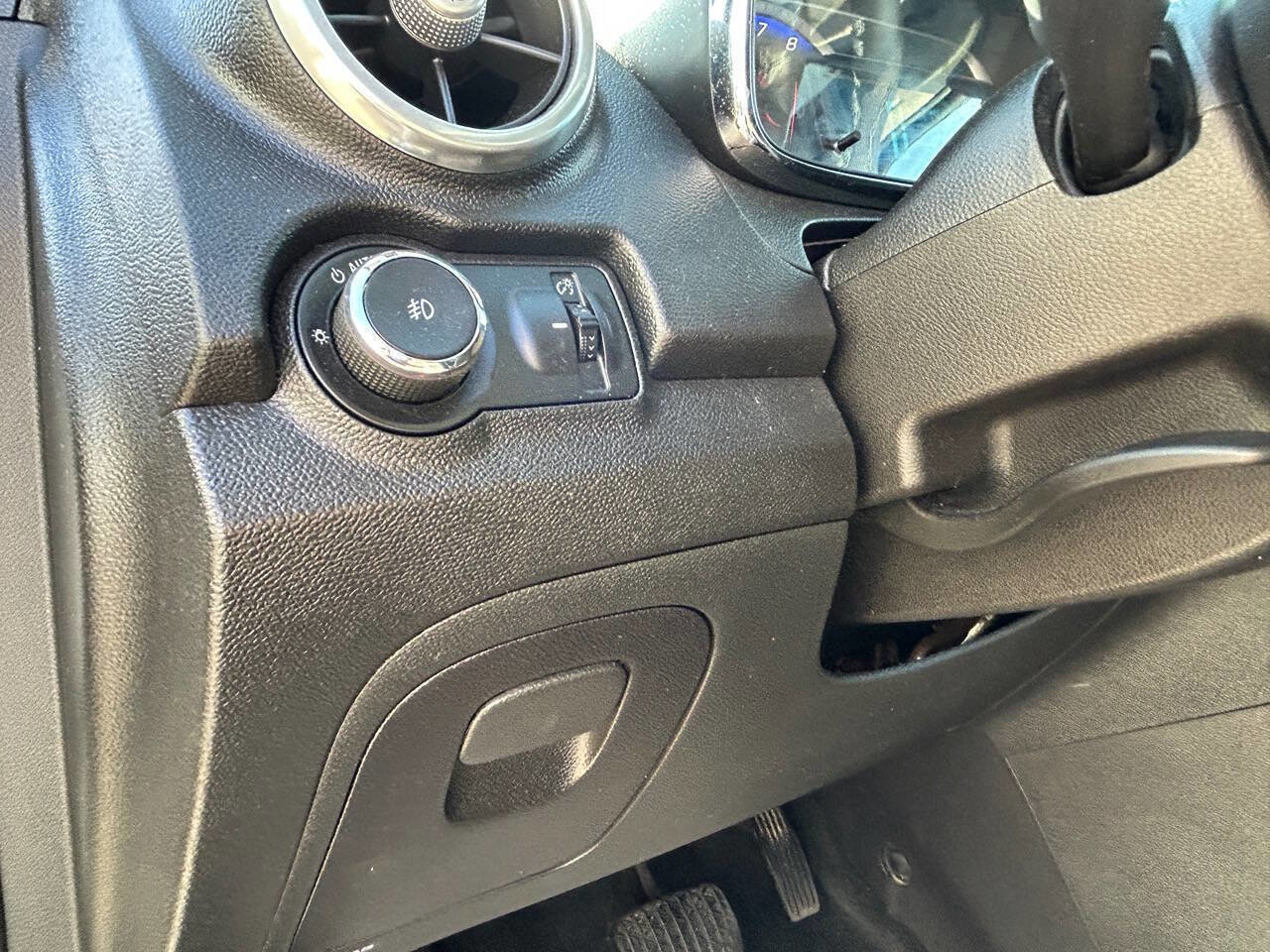 Used 2016 Chevrolet Trax LTZ FWD image 32
