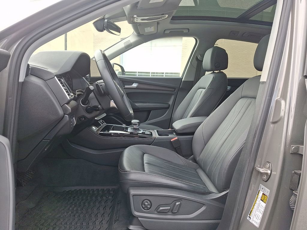 Used 2023 Audi Q5 2.0T Premium Plus w/ Premium Plus Package image 13