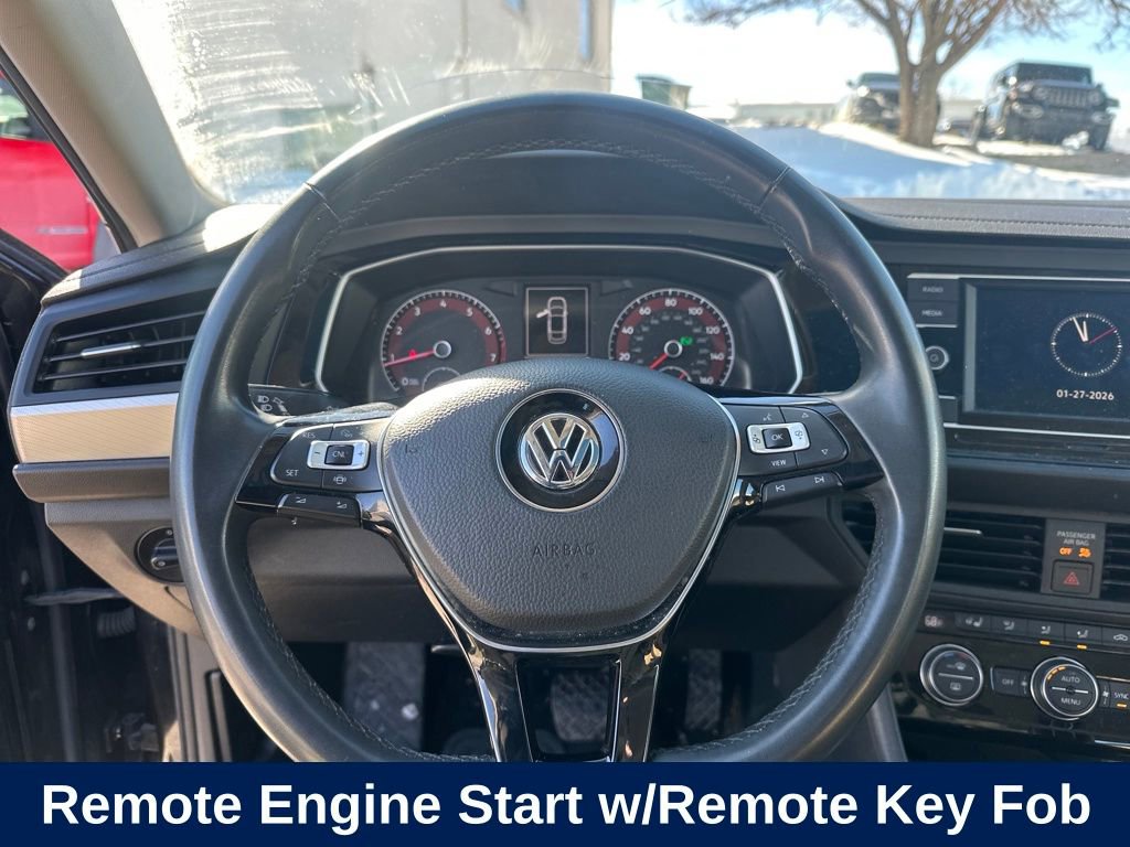 Used 2020 Volkswagen Jetta SE w/ SE Cold Weather Package image 12