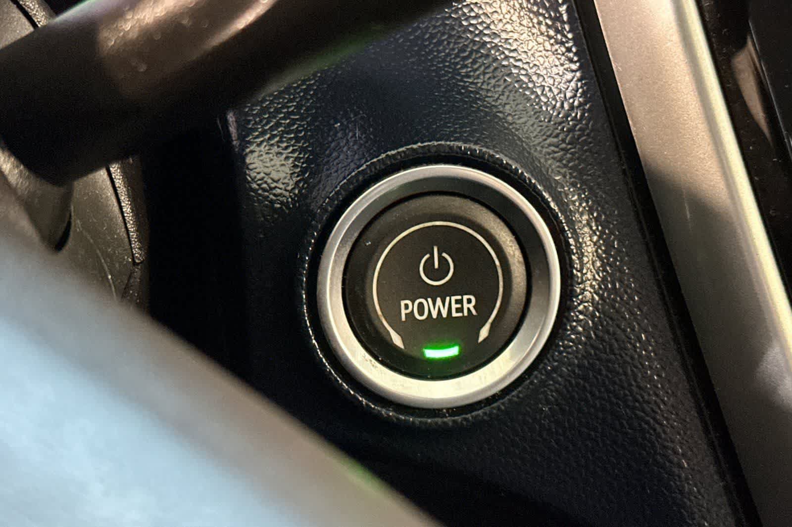 Used 2023 Chevrolet Bolt EUV Premier w/ Super Cruise Package FWD image 23