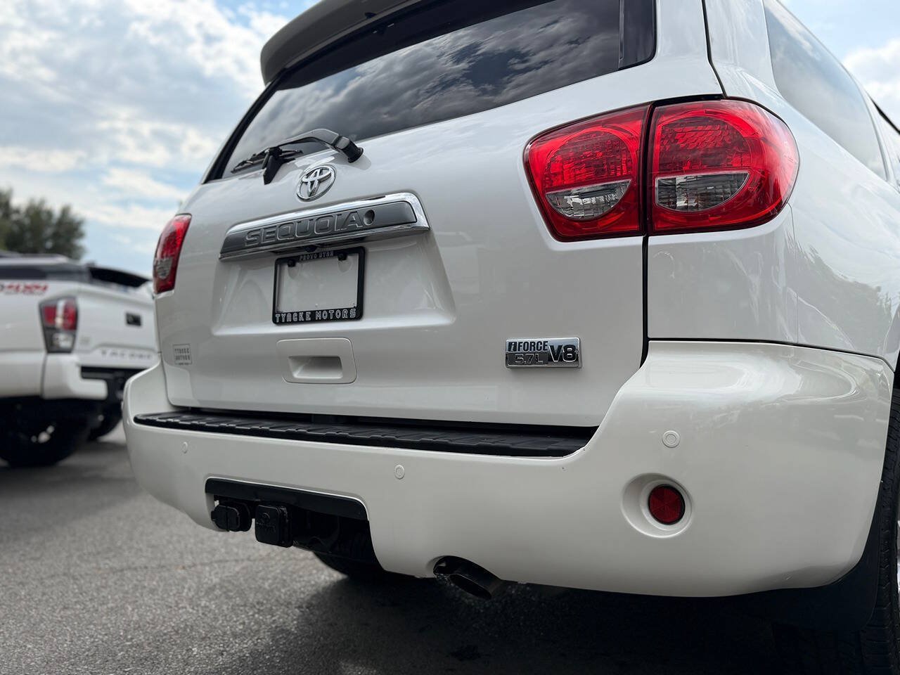 Used 2015 Toyota Sequoia Platinum AWD/4WD image 47