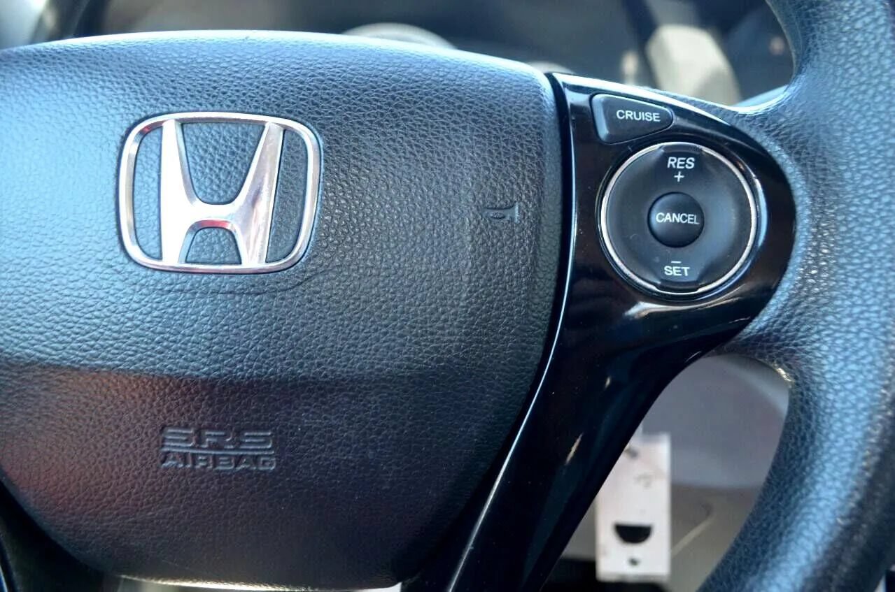 Used 2017 Honda Accord LX image 28