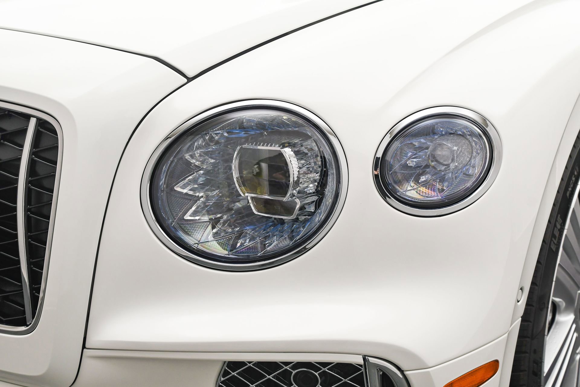 New 2026 Bentley Flying Spur Plug-In Hybrid AWD/4WD image 29