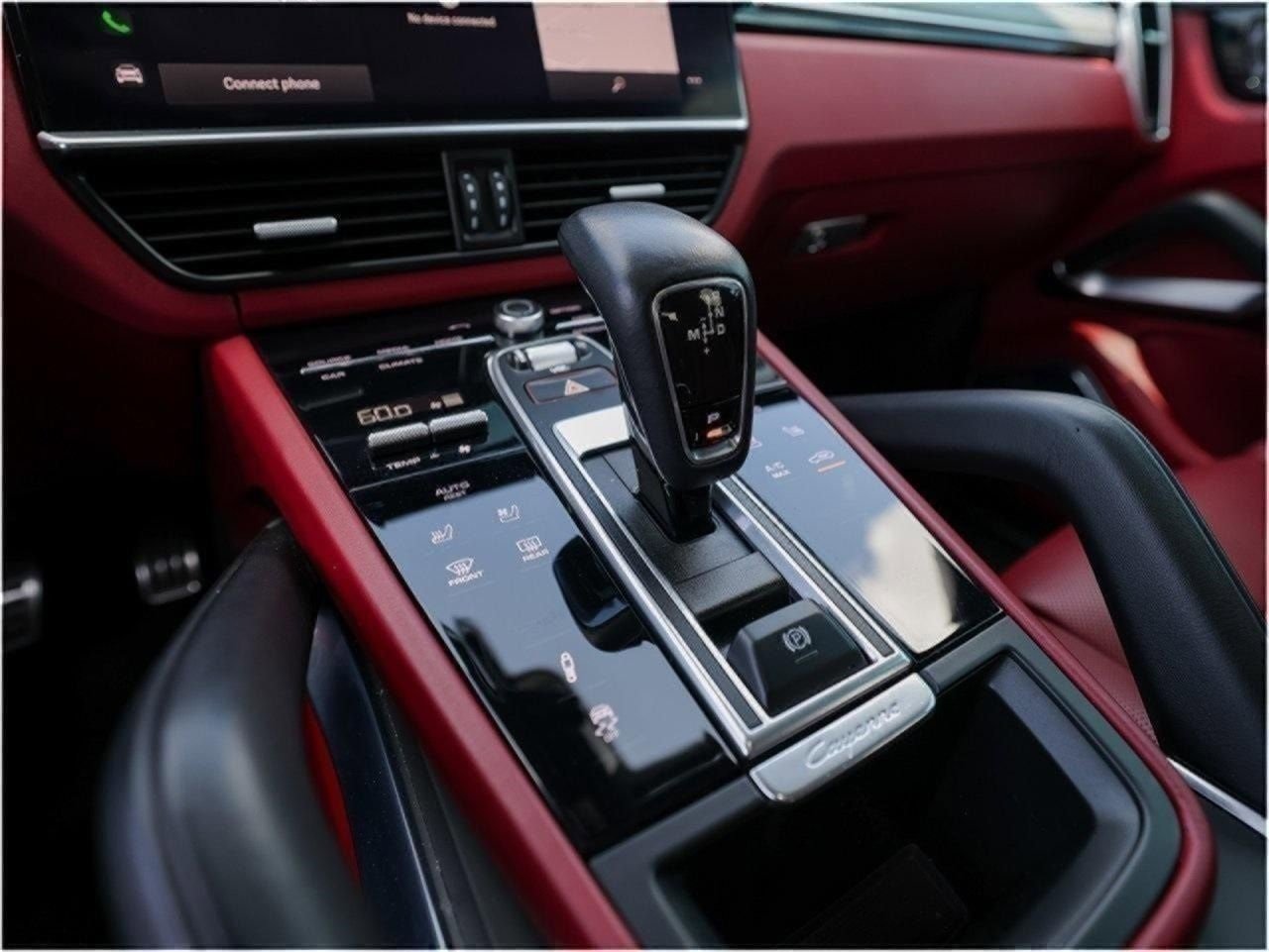 Certified 2022 Porsche Cayenne Turbo image 20