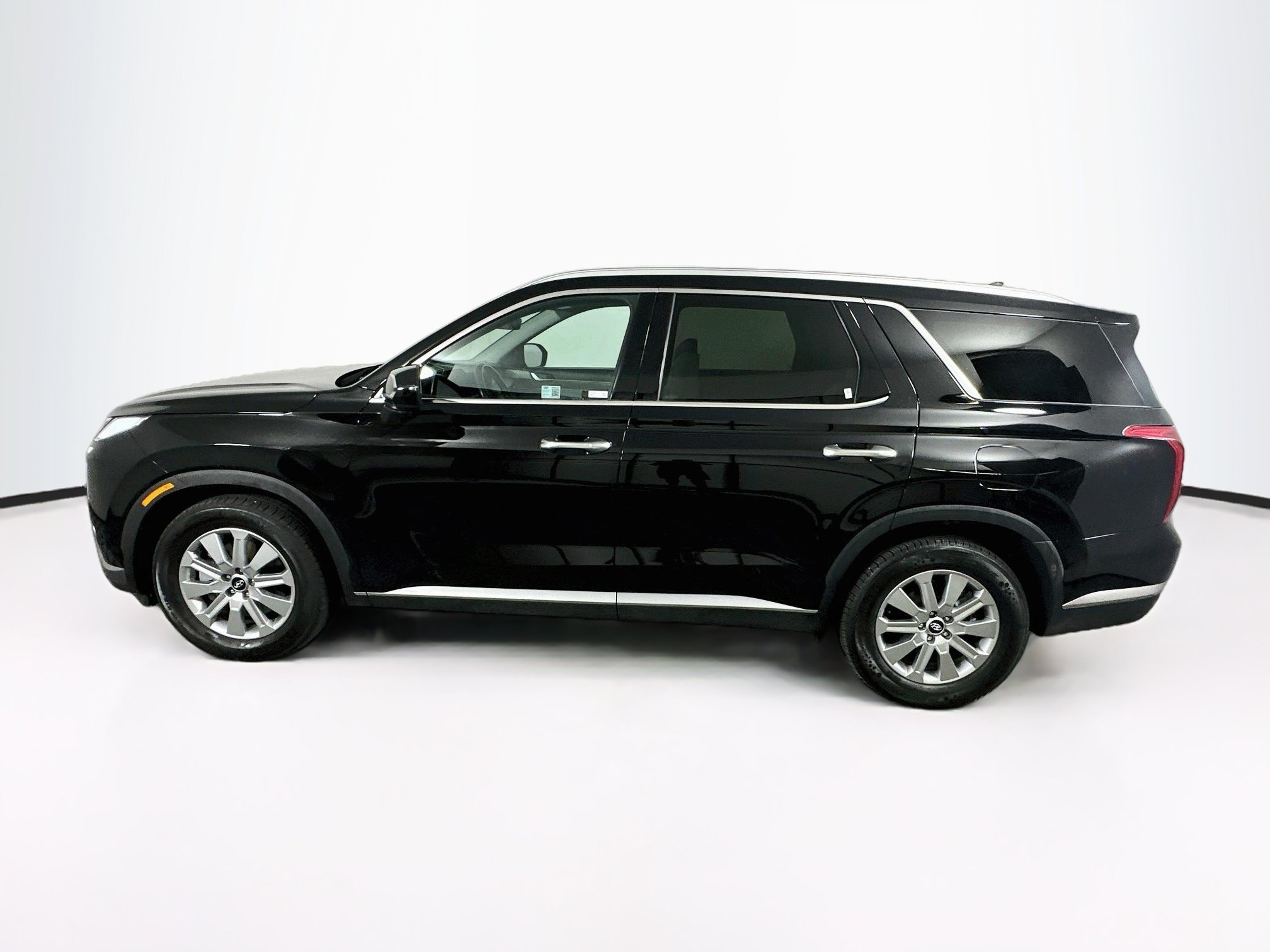 Used 2025 Hyundai Palisade SEL FWD image 4