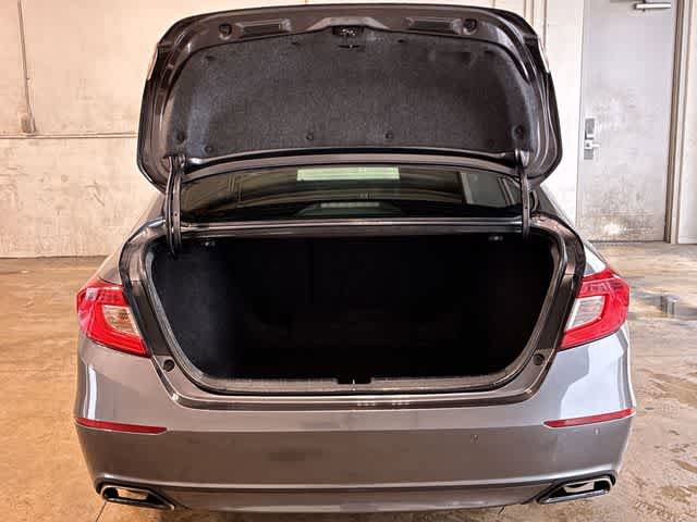Used 2018 Honda Accord Touring image 36