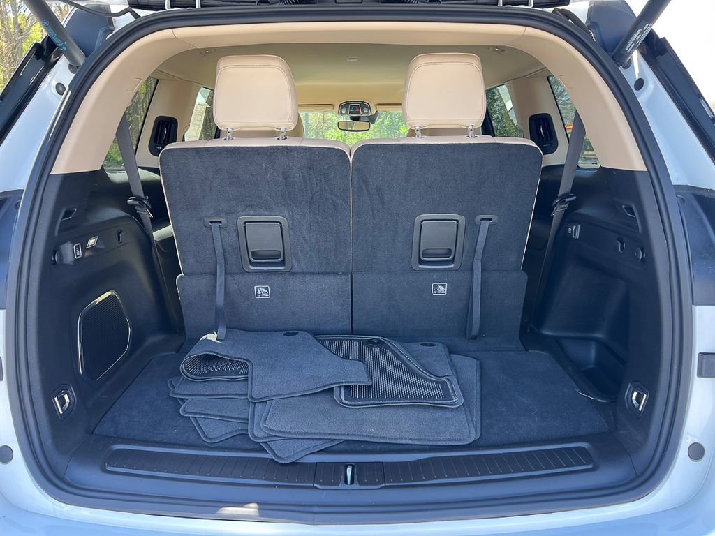 Used 2022 Jeep Grand Cherokee L Limited image 9