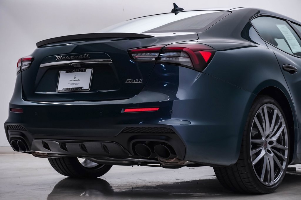 Used 2024 Maserati Ghibli Trofeo image 12
