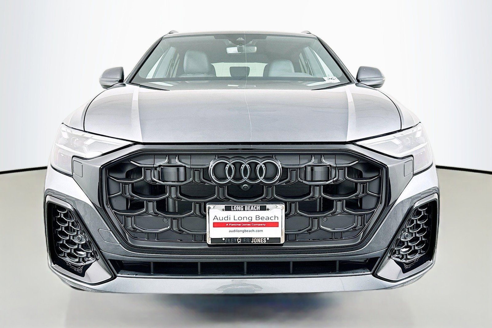 New 2025 Audi Q8 Premium Plus image 2