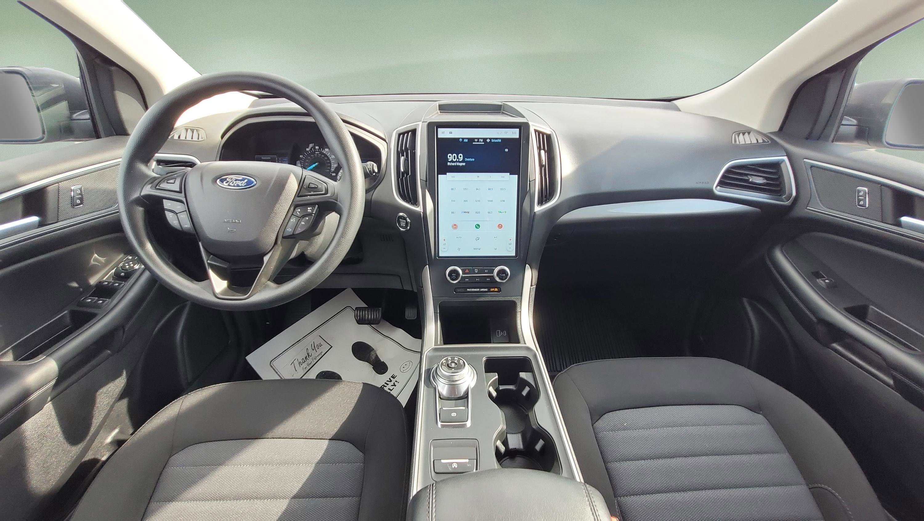 Used 2024 Ford Edge SE image 15