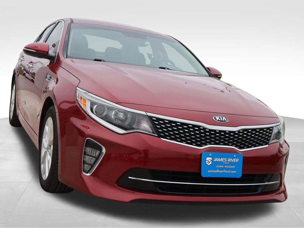 Used 2018 Kia Optima S FWD image 6