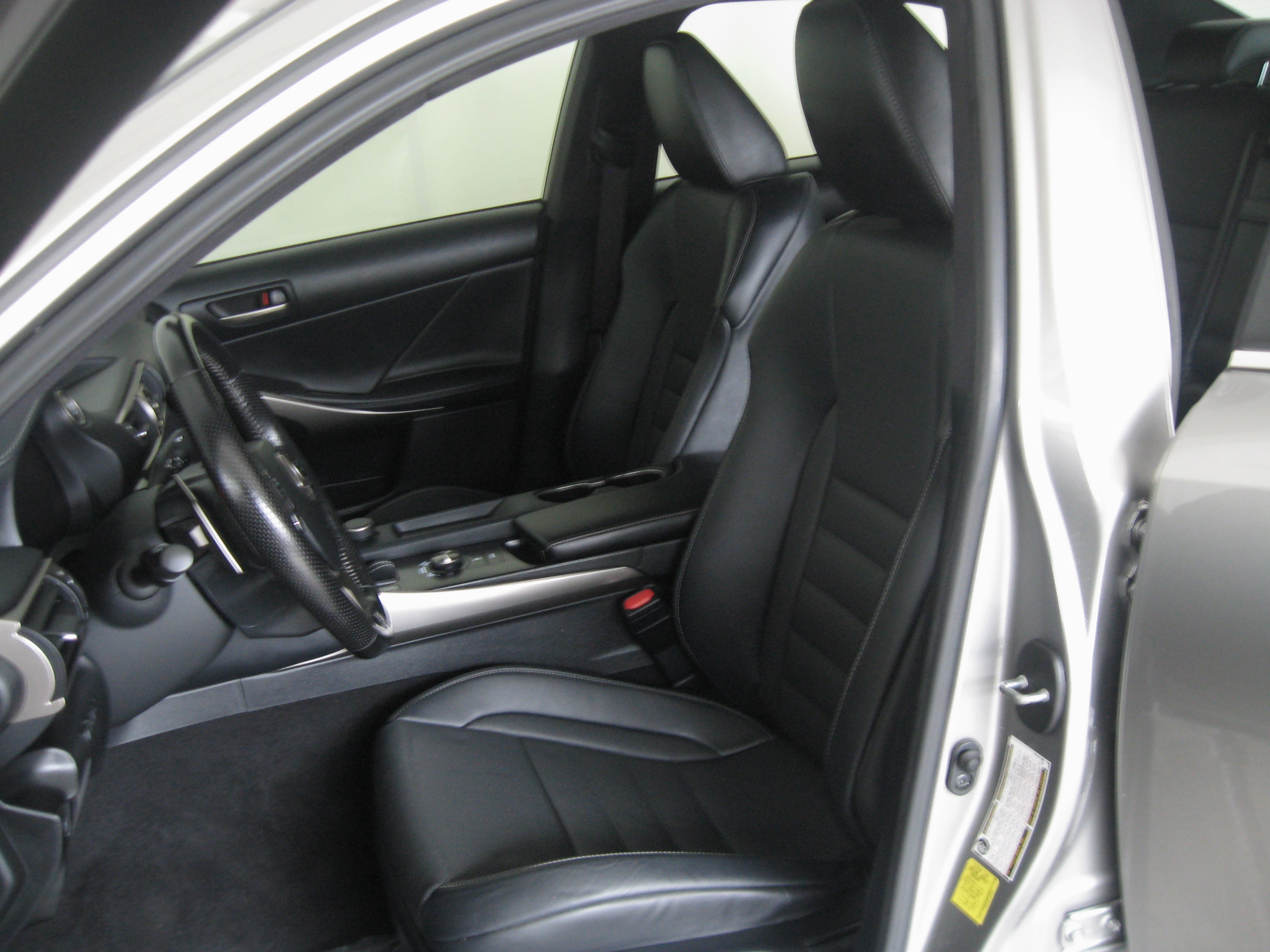 Used 2020 Lexus IS 350 F Sport w/ F Sport Package image 9