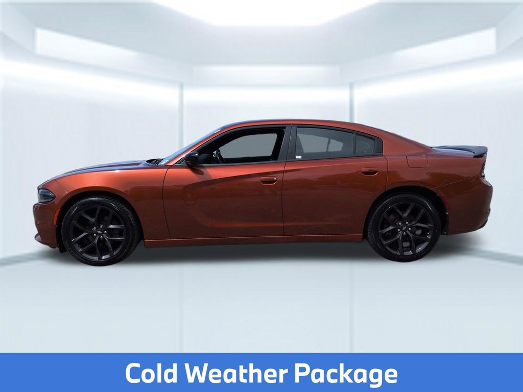 Used 2020 Dodge Charger SXT w/ Blacktop Package image 2