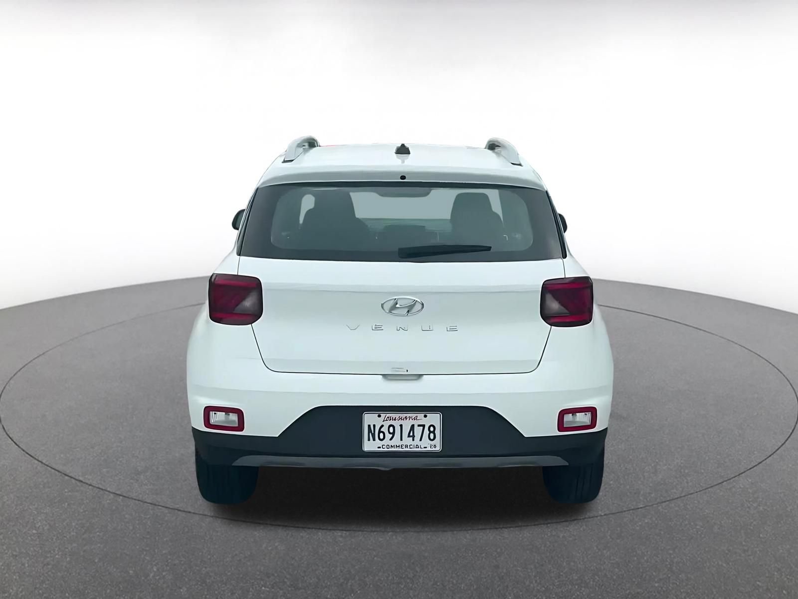 Used 2026 Hyundai Venue SEL FWD image 12