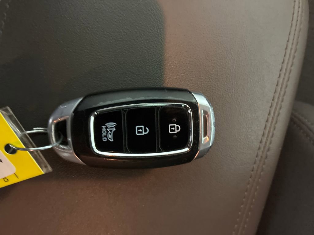 Used 2020 Hyundai Santa Fe SEL image 38