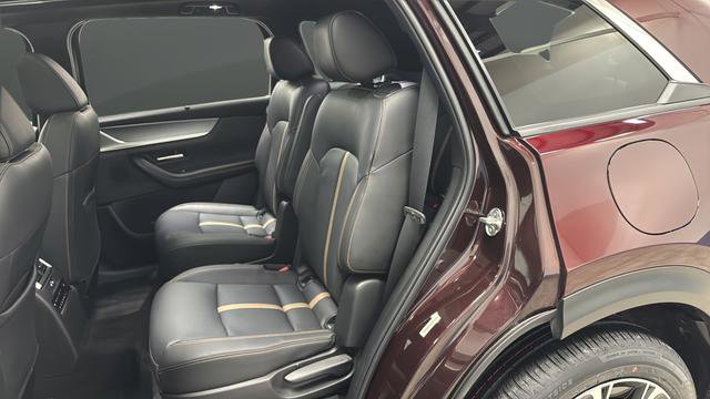 Used 2024 MAZDA CX-90 Plug-In Hybrid w/ Premium Plus image 13