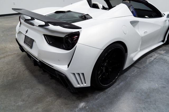Used 2017 Ferrari 488 Spider RWD image 20