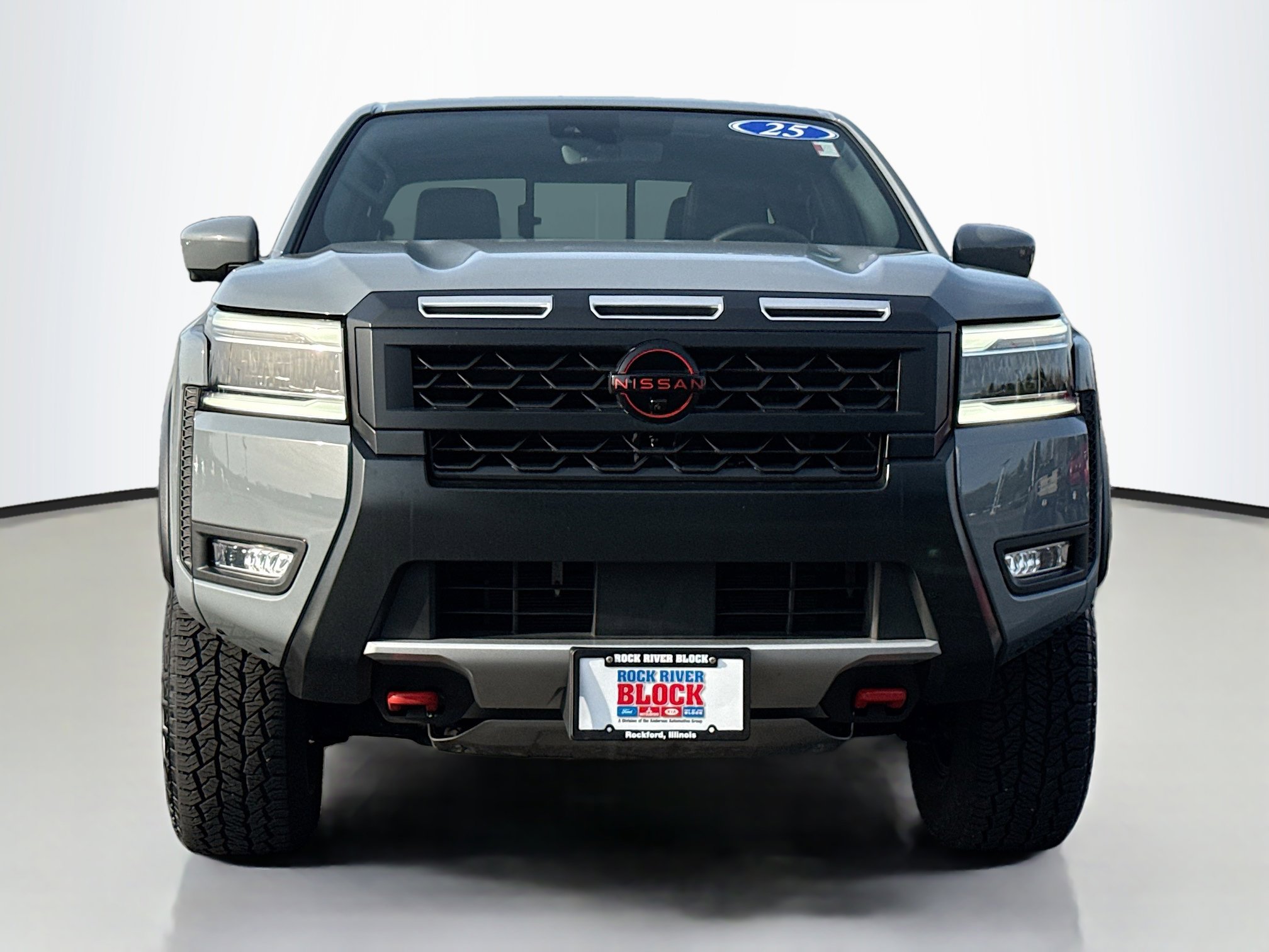 Used 2025 Nissan Frontier PRO-4X w/ Pro Premium Package image 18