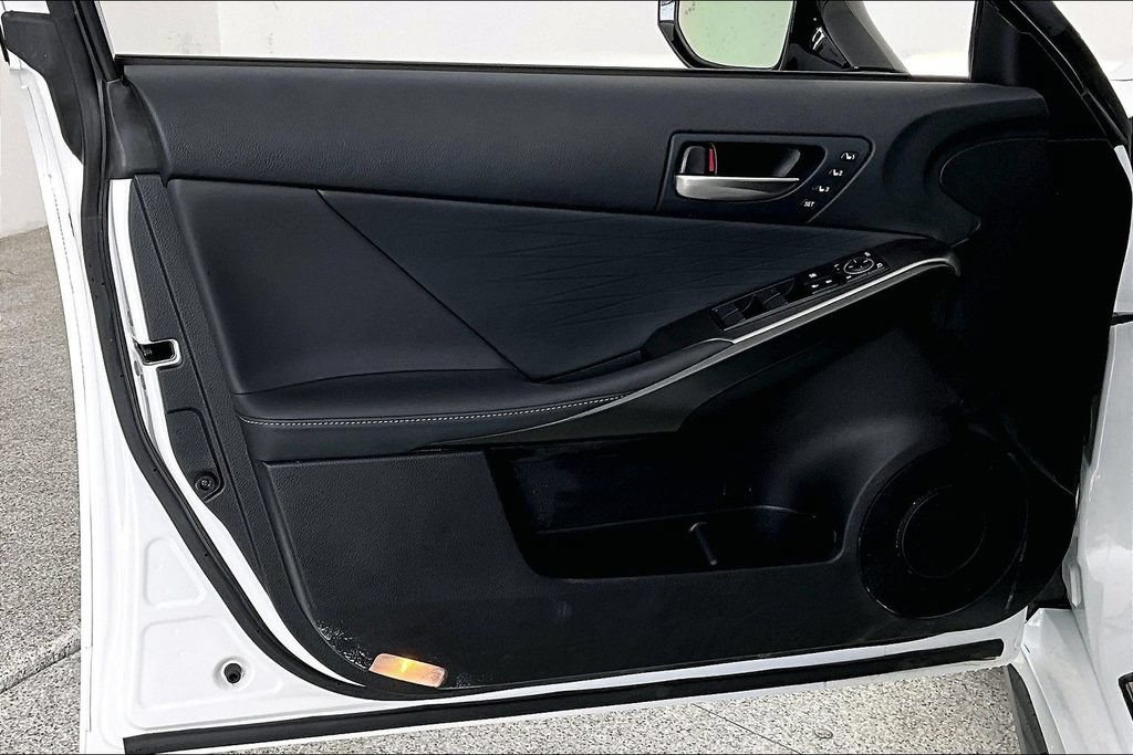 Used 2025 Lexus IS 500 w/ Accessory Package RWD image 21