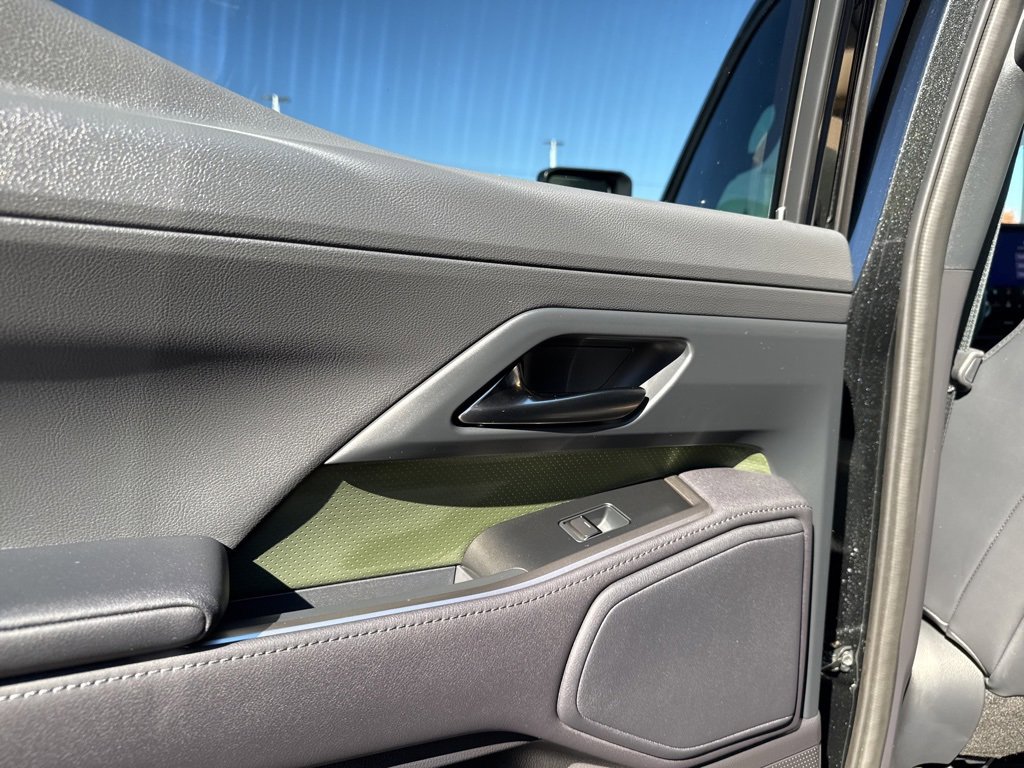 Used 2025 Lexus GX 550 image 39